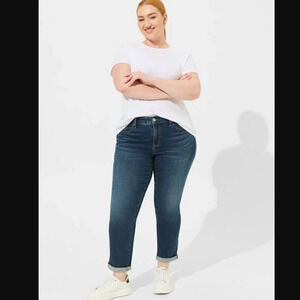 Torrid Perfect Boyfriend Ankle Vintage Stretch Mid-Rise Jean